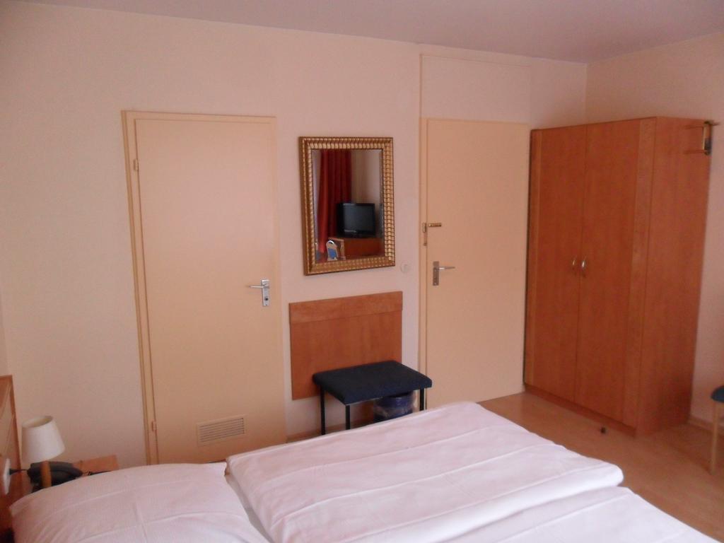 Hotel Europa Pforzheim Phòng bức ảnh
